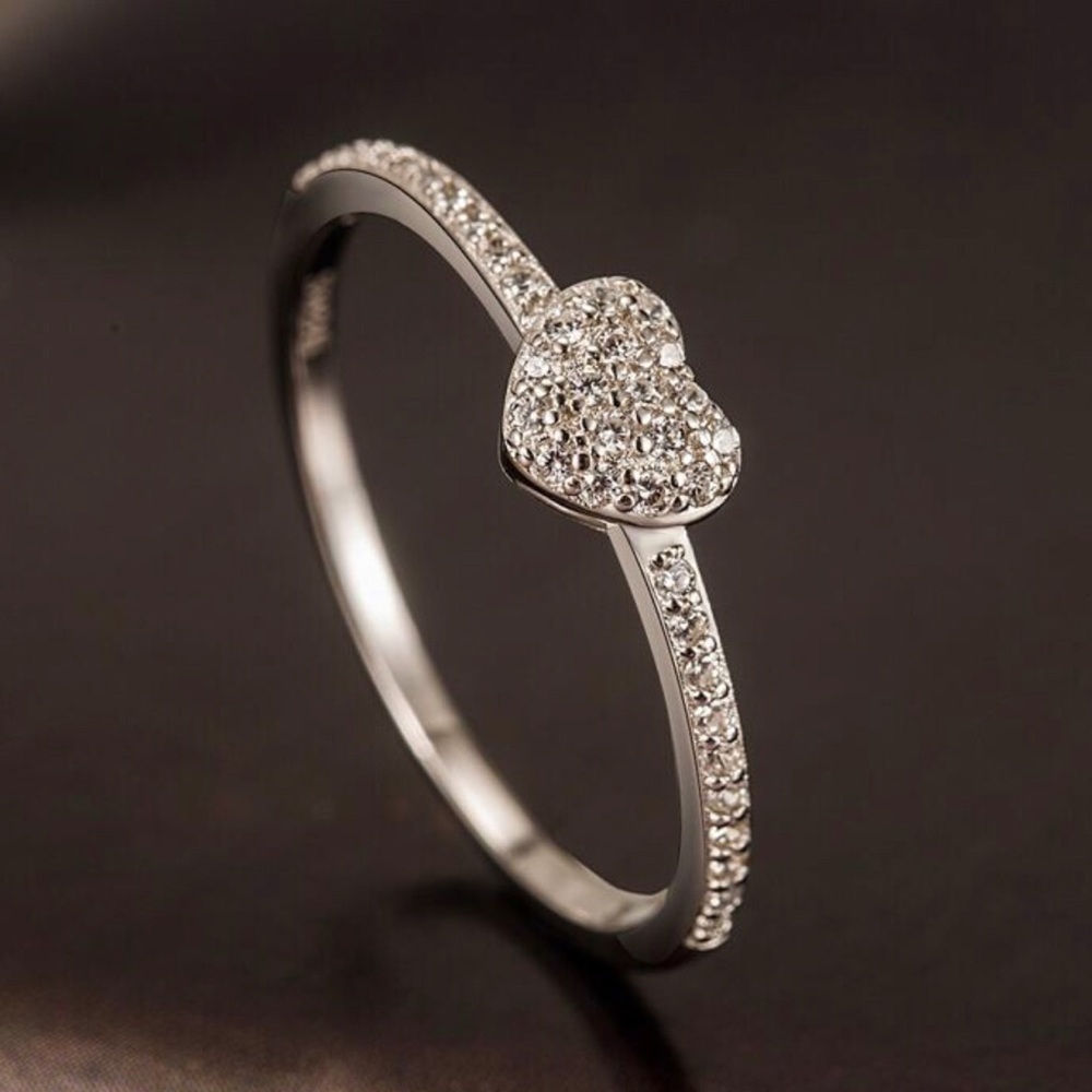 Beautiful Secret Swiss Zirconia Heart Ring ✨